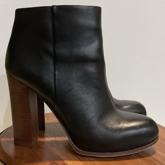 Vince Camuto Black Leather Boots Tall Heel - Picture 3 of 13